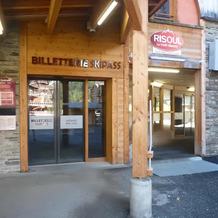 Apartment Le Perce-neige Centre Station *