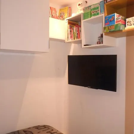 Apartment Le Perce-neige Centre Station *